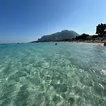 Mondello Cottage *